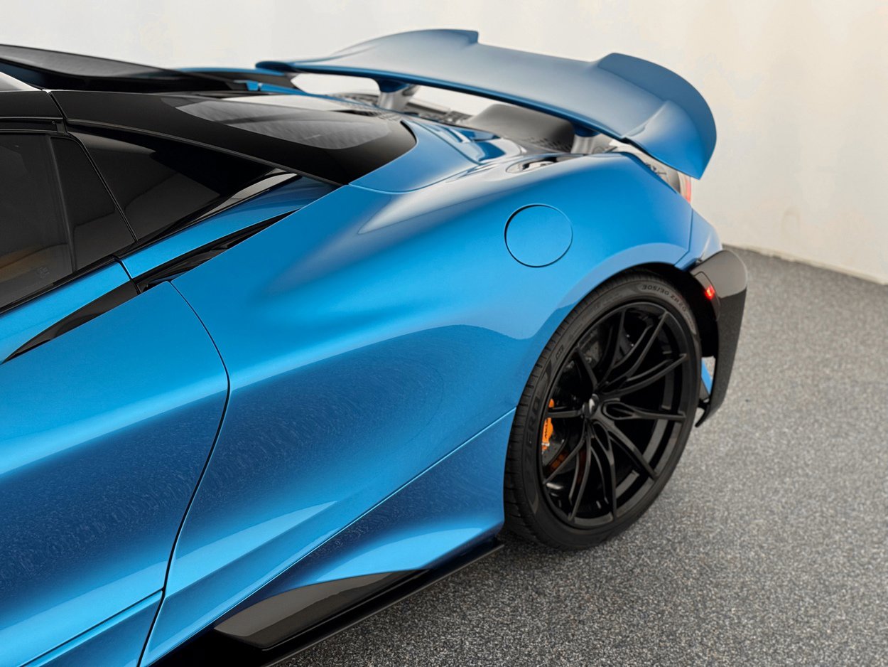 Used 2022 McLaren 765LT image 41