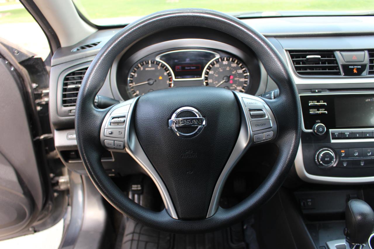 Used 2016 Nissan Altima 2.5 S w/ Power Driver Seat Package image 19