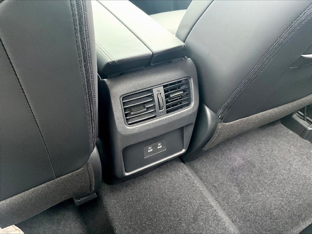 New 2026 Nissan Rogue Dark Armor AWD/4WD image 18