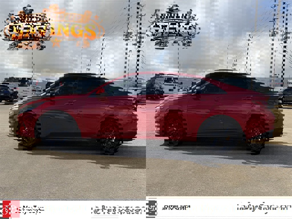 Used 2023 Hyundai Elantra SEL image 6