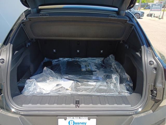 New 2025 BMW X2 xDrive28i w/ Convenience Package image 9