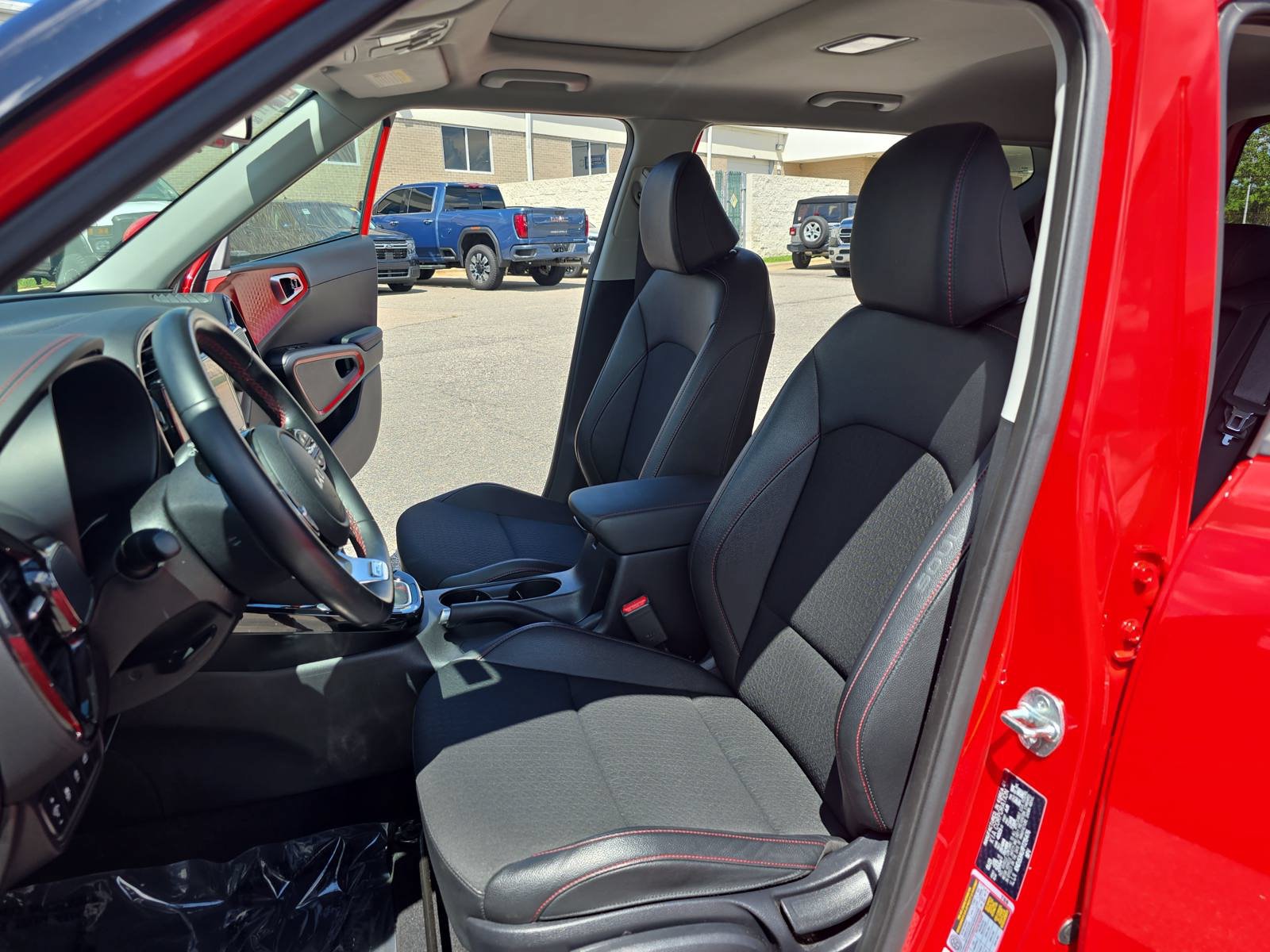 Used 2023 Kia Soul GT-Line FWD image 15