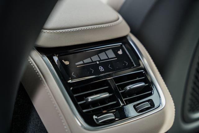 New 2026 Volvo XC90 T8 Plus w/ Protection Package Premier AWD/4WD image 35