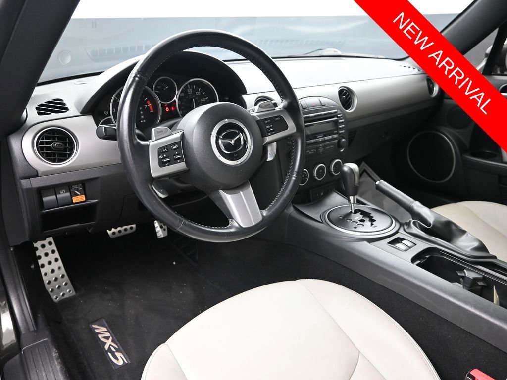 Used 2011 MAZDA MX-5 Miata Grand Touring image 13