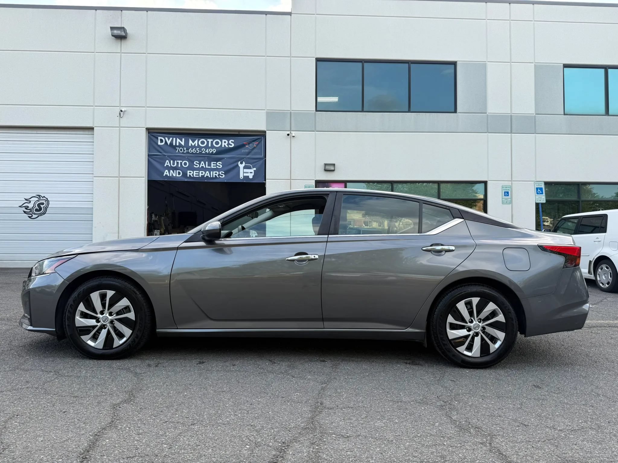 Used 2023 Nissan Altima 2.5 S FWD image 10
