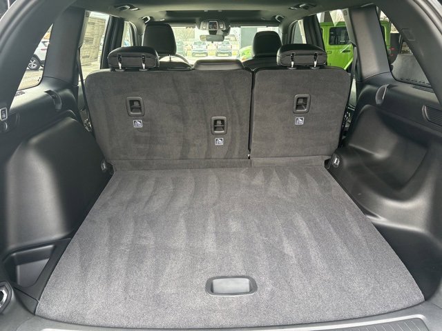 New 2025 Jeep Grand Cherokee Altitude image 17