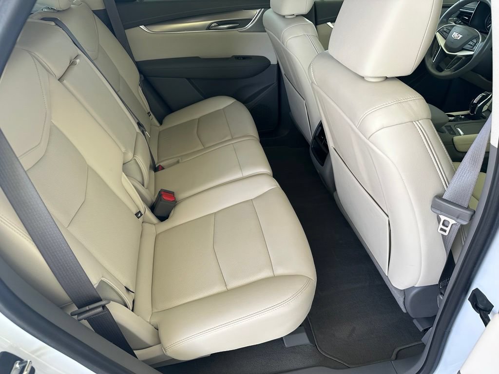 Certified 2022 Cadillac XT5 Premium Luxury w/ Technology Package FWD image 37