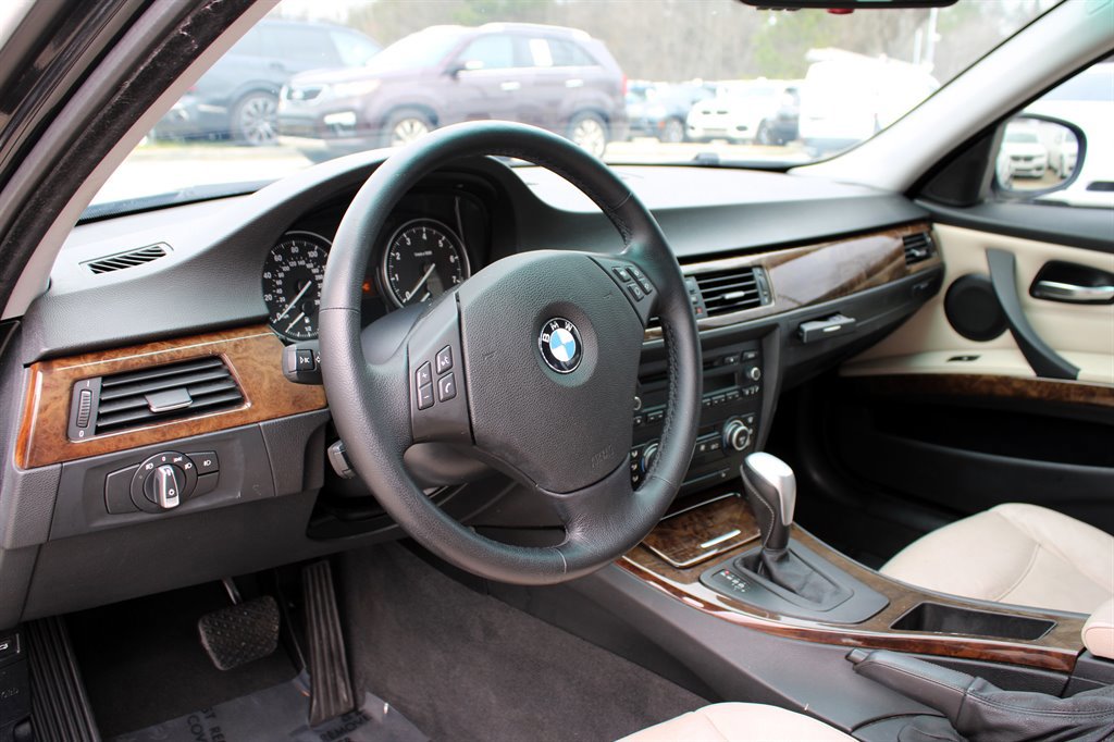 Used 2009 BMW 328i Wagon image 15