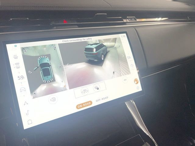 Used 2024 Land Rover Range Rover Sport Dynamic SE image 32