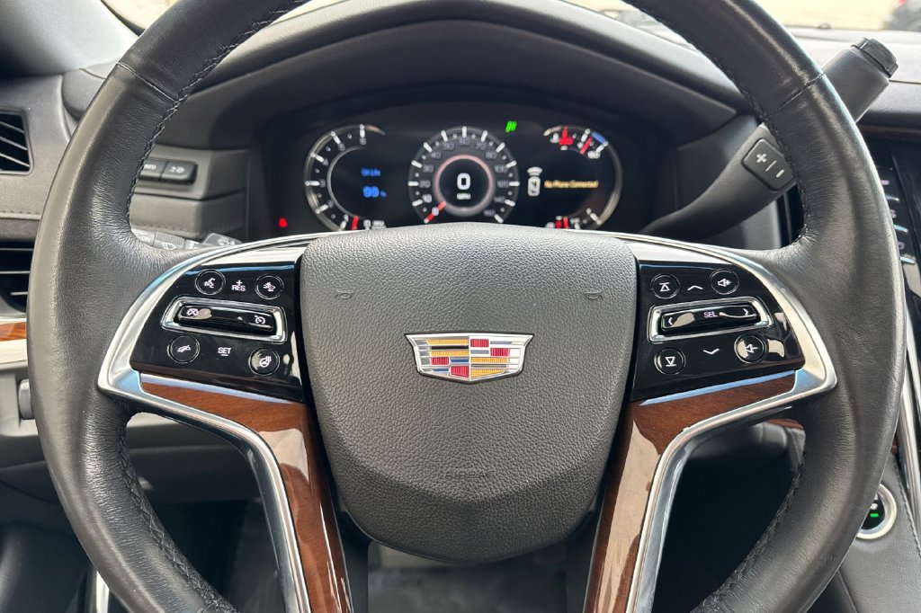 Used 2019 Cadillac Escalade Premium Luxury RWD image 29