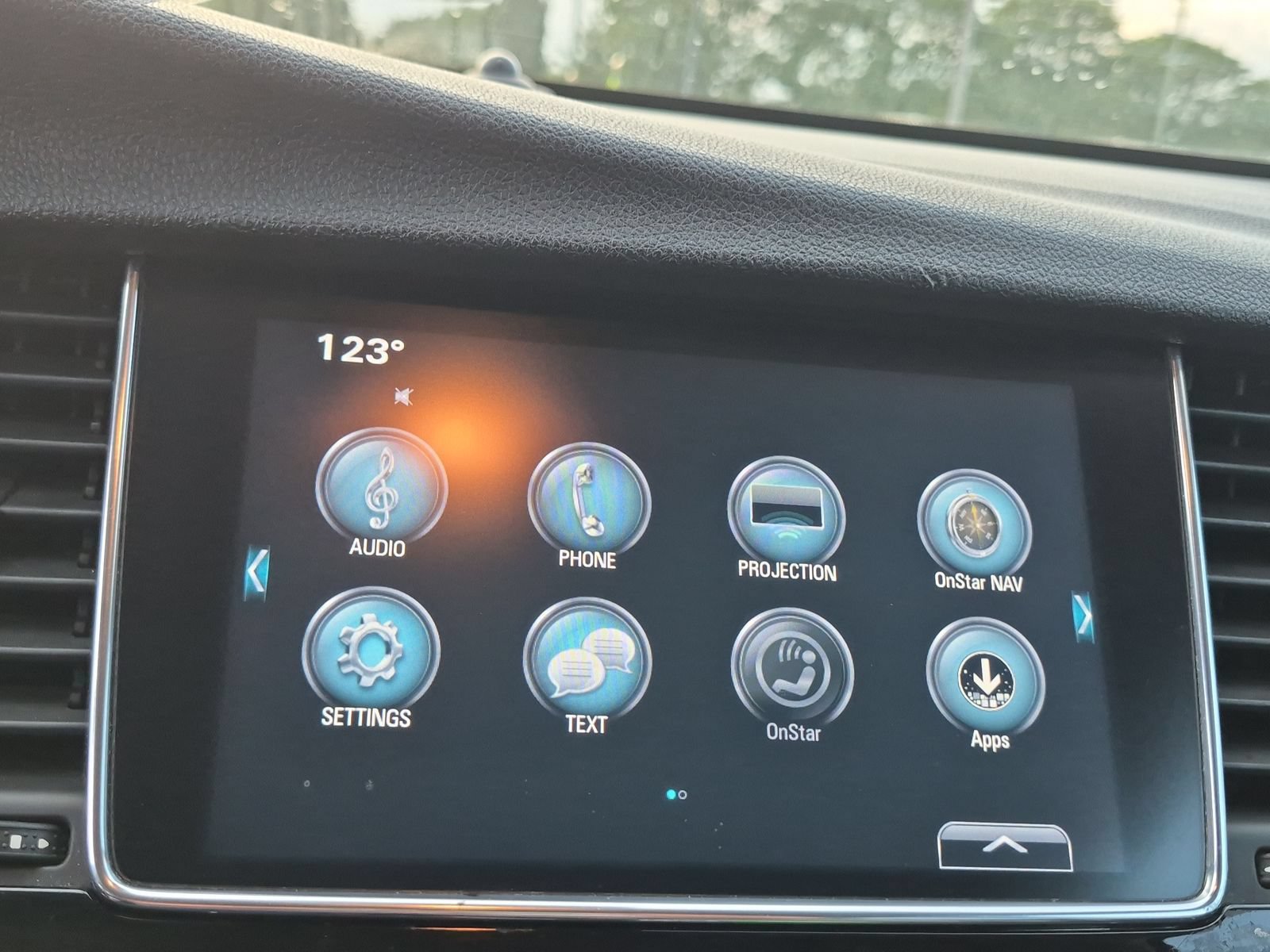 Used 2018 Buick Encore Essence AWD/4WD image 24