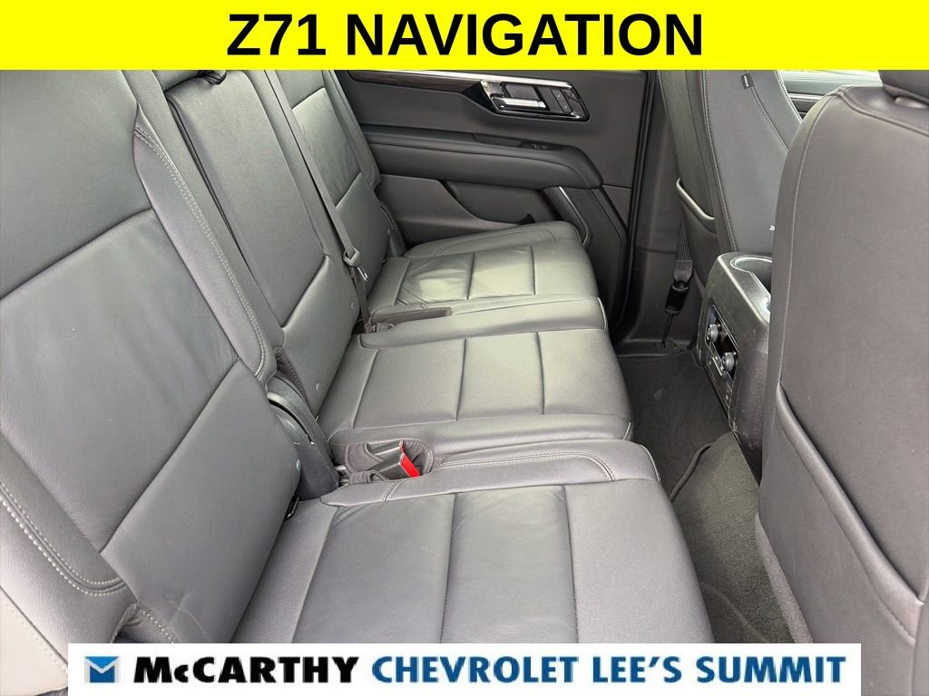 Used 2025 Chevrolet Suburban Z71 AWD/4WD image 39