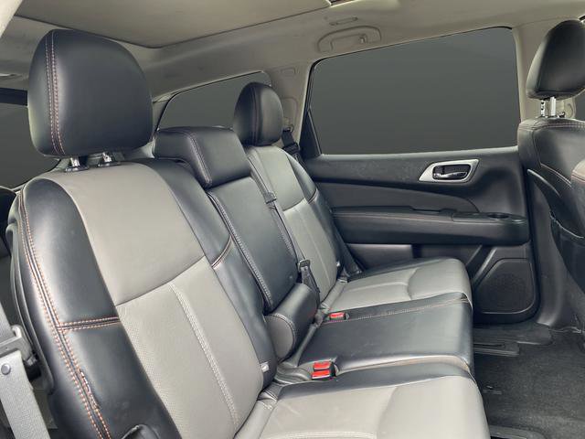 Used 2019 Nissan Pathfinder SL image 39