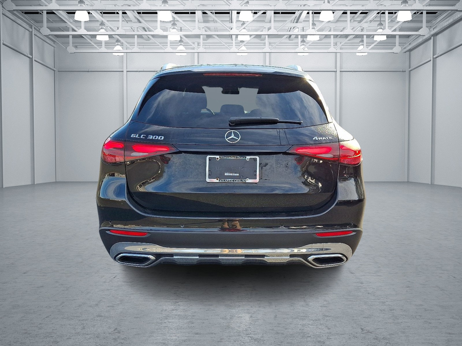 Certified 2025 Mercedes-Benz GLC 300 4MATIC image 5