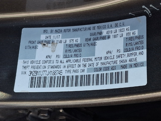Used 2018 MAZDA MAZDA3 Sport FWD image 26