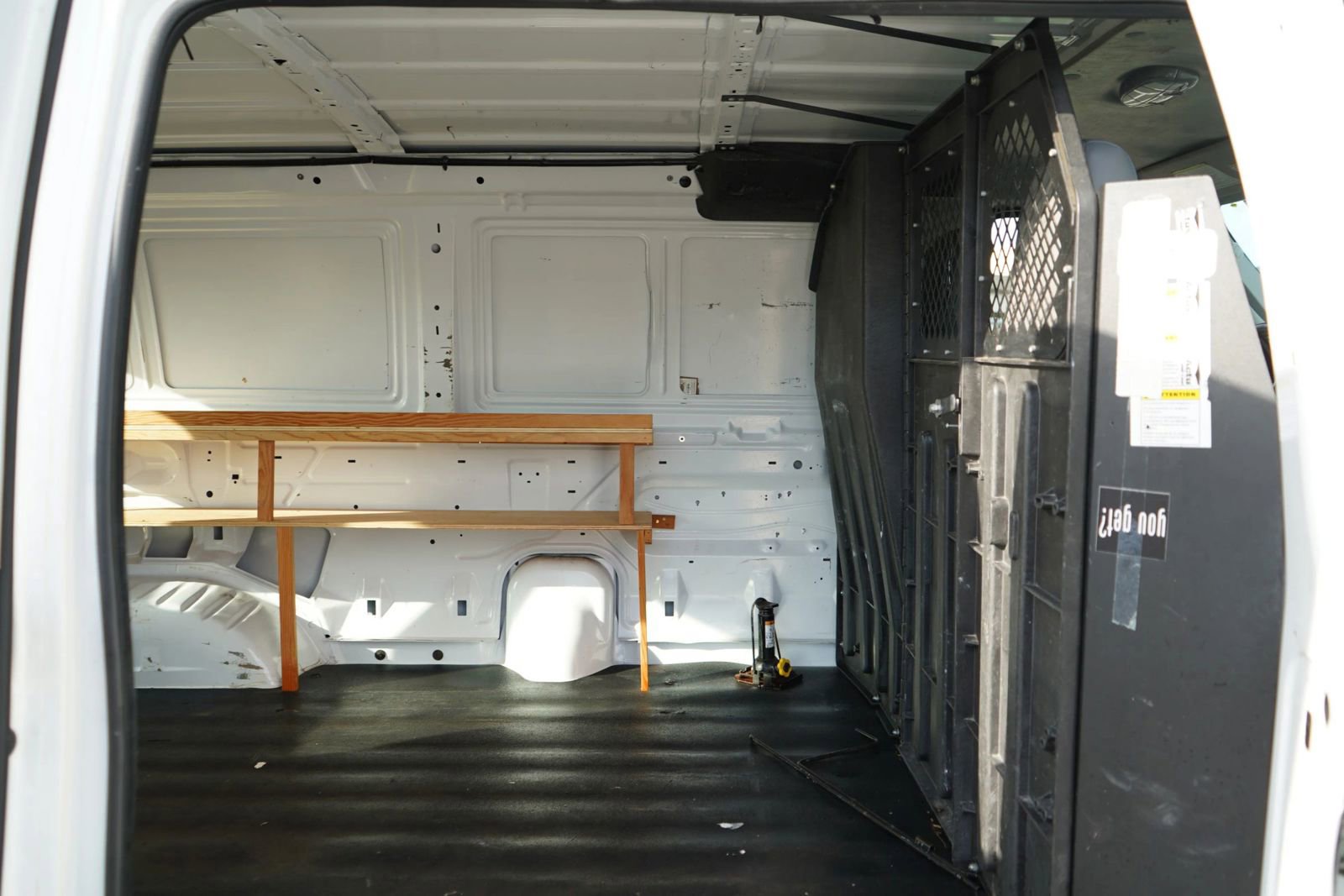 Used 2013 Ford E-150 and Econoline 150 image 16