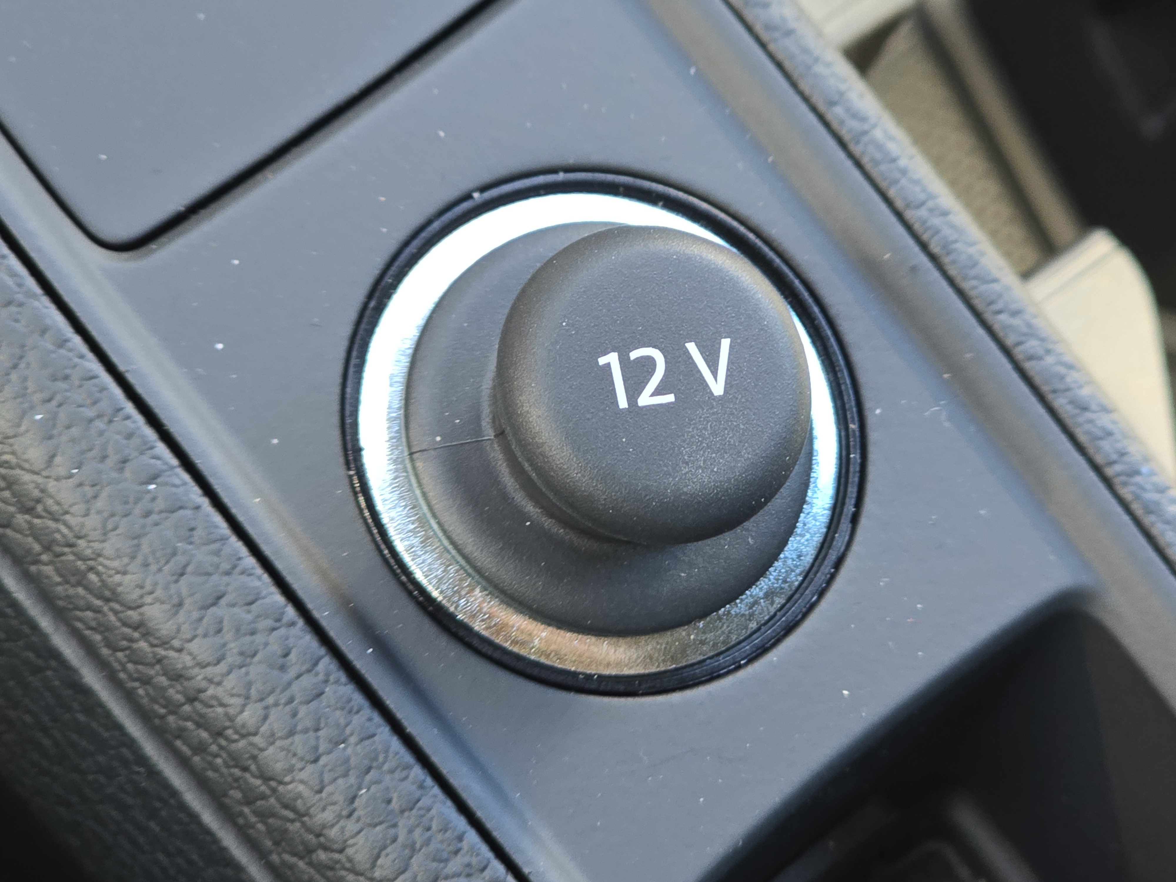 New 2025 Audi Q3 2.0T Premium image 9