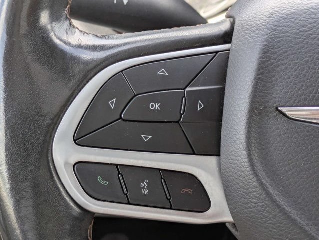 Used 2019 Chrysler Pacifica Touring-L FWD image 27