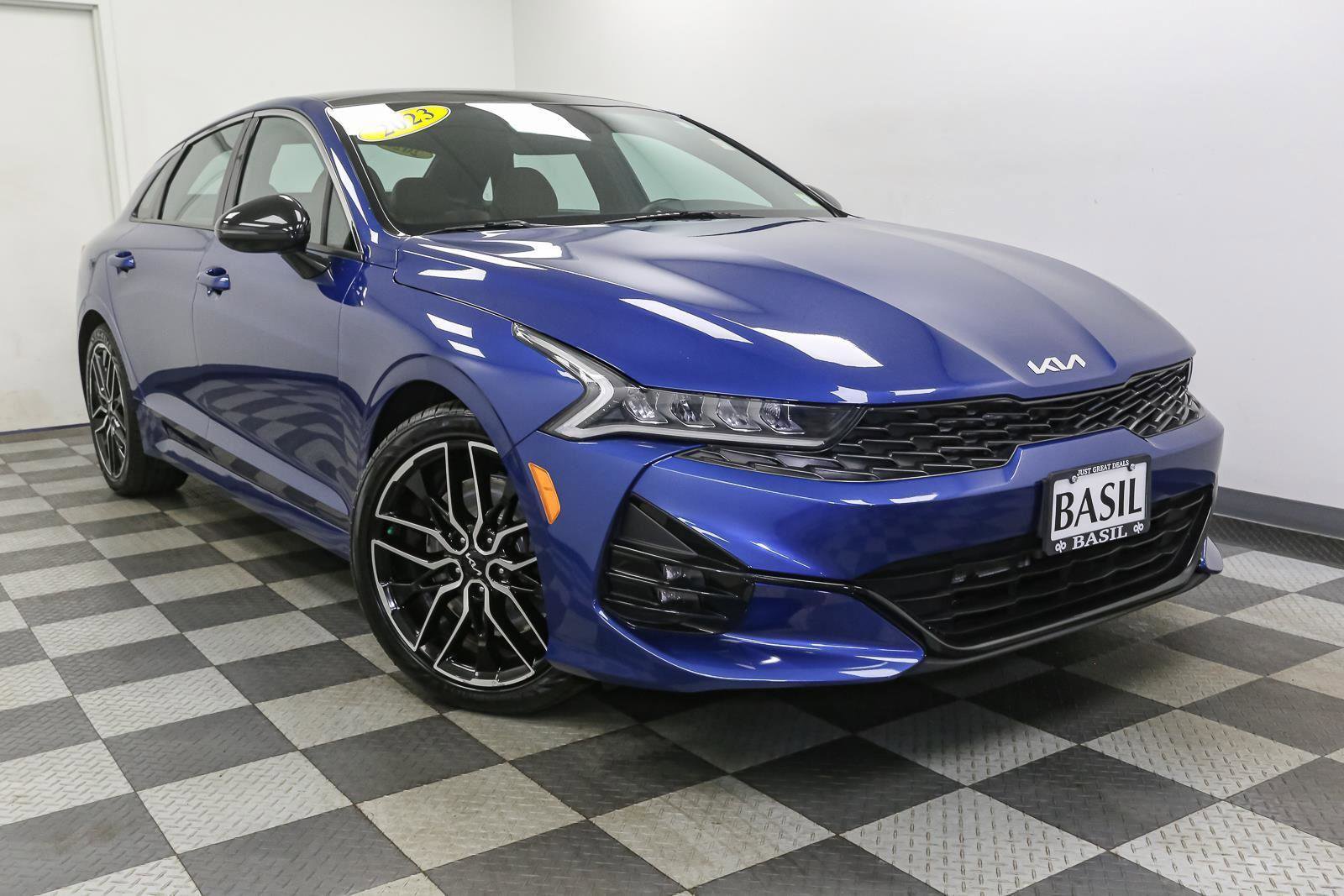 Used 2023 Kia K5 GT FWD video 2