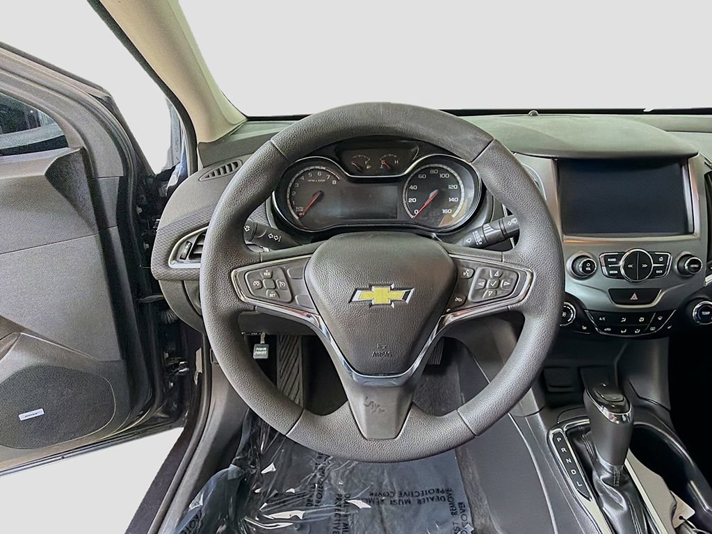 Used 2016 Chevrolet Cruze LT w/ Sun And Sound Package FWD image 31