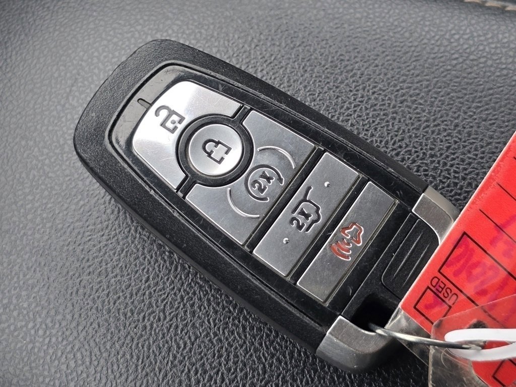 Used 2022 Ford Escape Titanium w/ Titanium Elite Package image 37