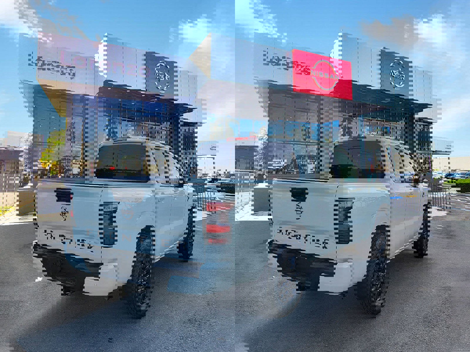 New 2026 Nissan Frontier SV w/ SV Convenience Package image 4