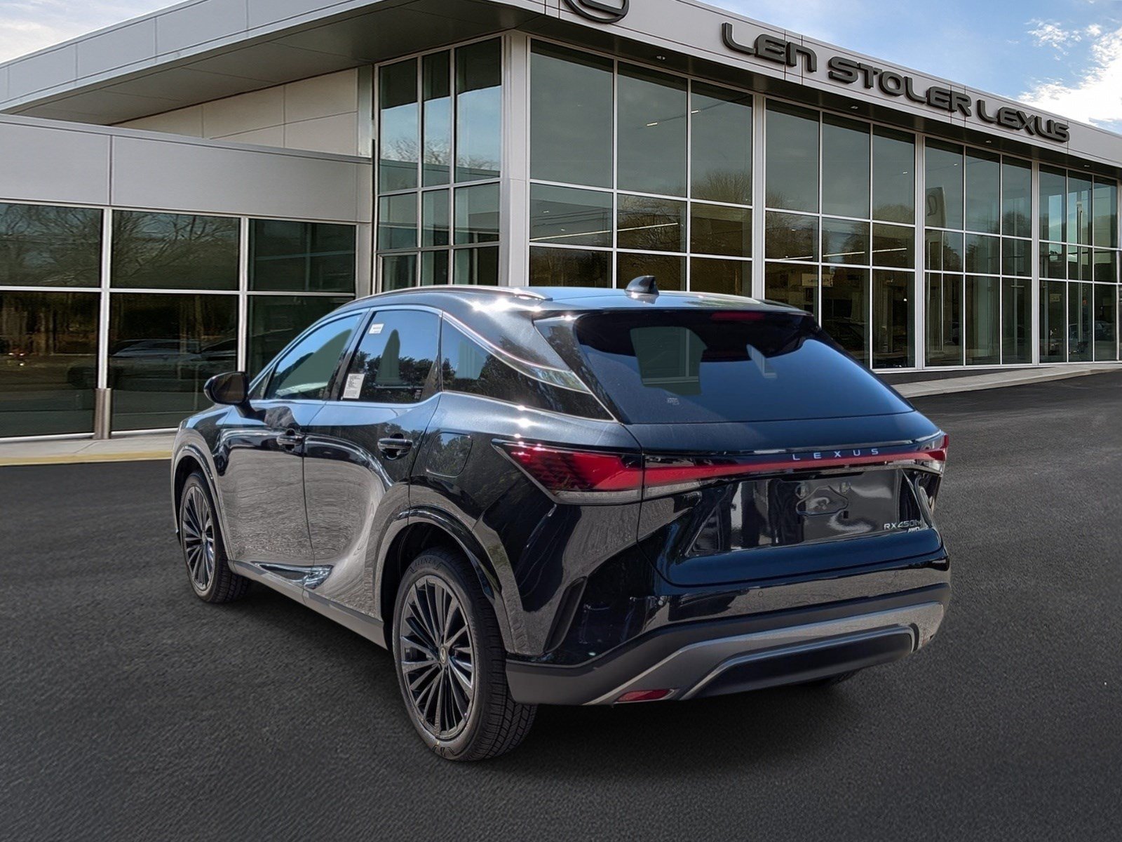 New 2026 Lexus RX 450h AWD w/ Convenience Package image 3