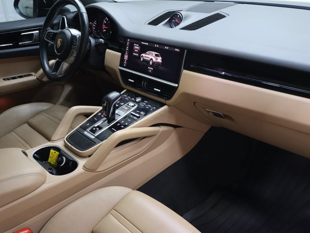 Used 2020 Porsche Cayenne AWD/4WD image 10