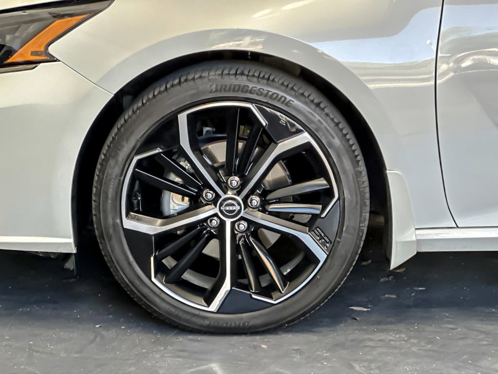 Used 2023 Nissan Altima 2.5 SR image 23