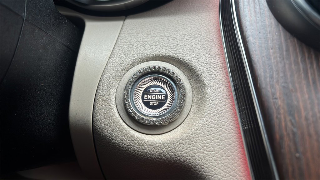 Used 2021 Mercedes-Benz C 300 4MATIC Sedan w/ Premium Package image 26