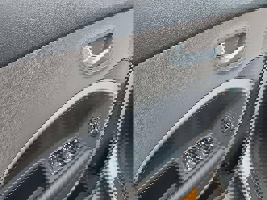 Used 2017 Hyundai Santa Fe Sport image 15