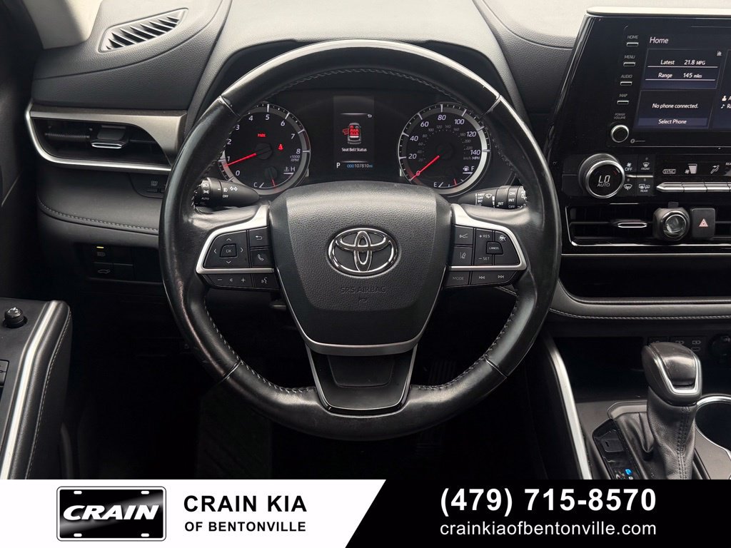 Used 2022 Toyota Highlander LE AWD/4WD image 13