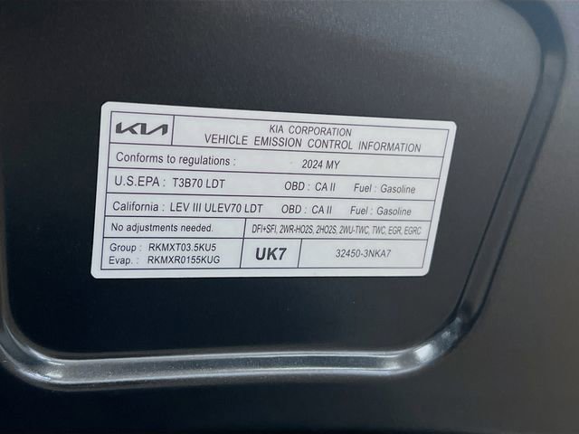Used 2024 Kia Carnival EX image 35