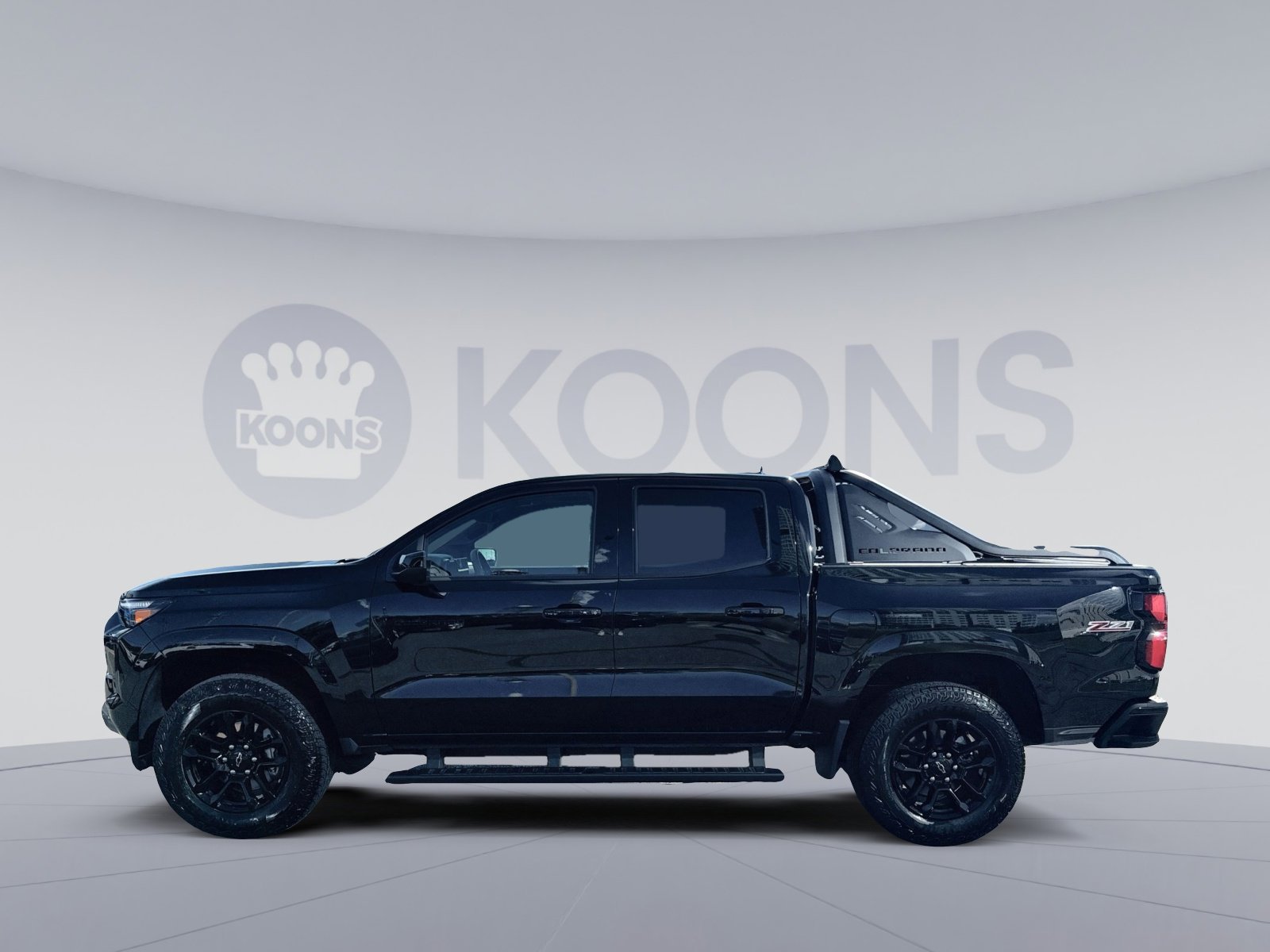 New 2025 Chevrolet Colorado Z71 w/ Midnight Edition image 2