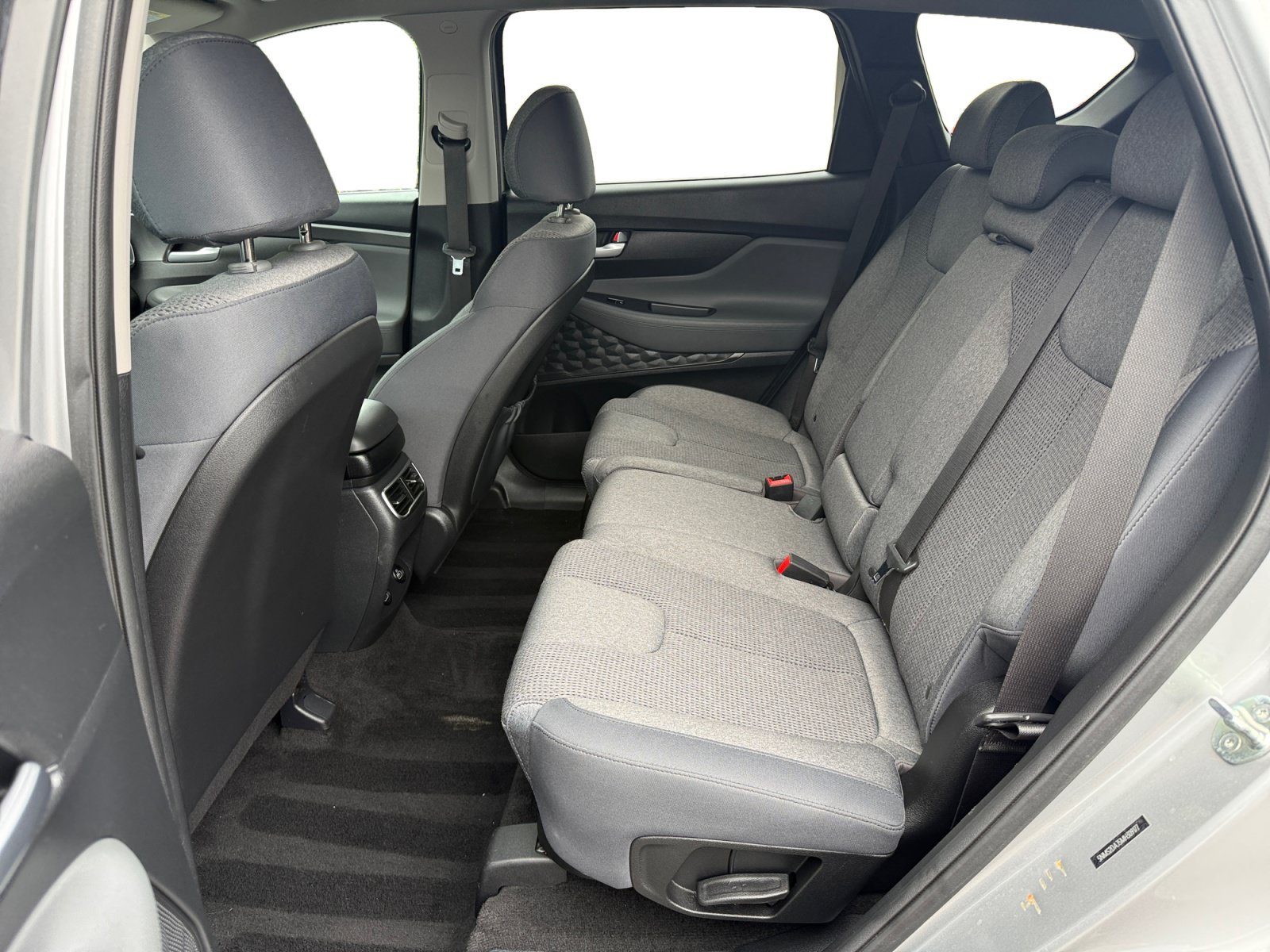 Used 2021 Hyundai Santa Fe SEL AWD/4WD image 16