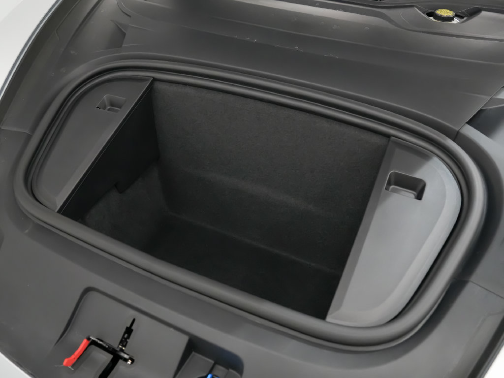 New 2026 Porsche Taycan AWD/4WD image 15