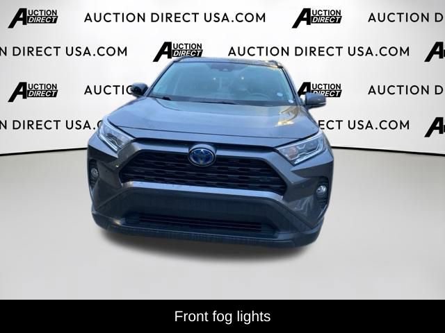 Used 2021 Toyota RAV4 XLE Premium image 6