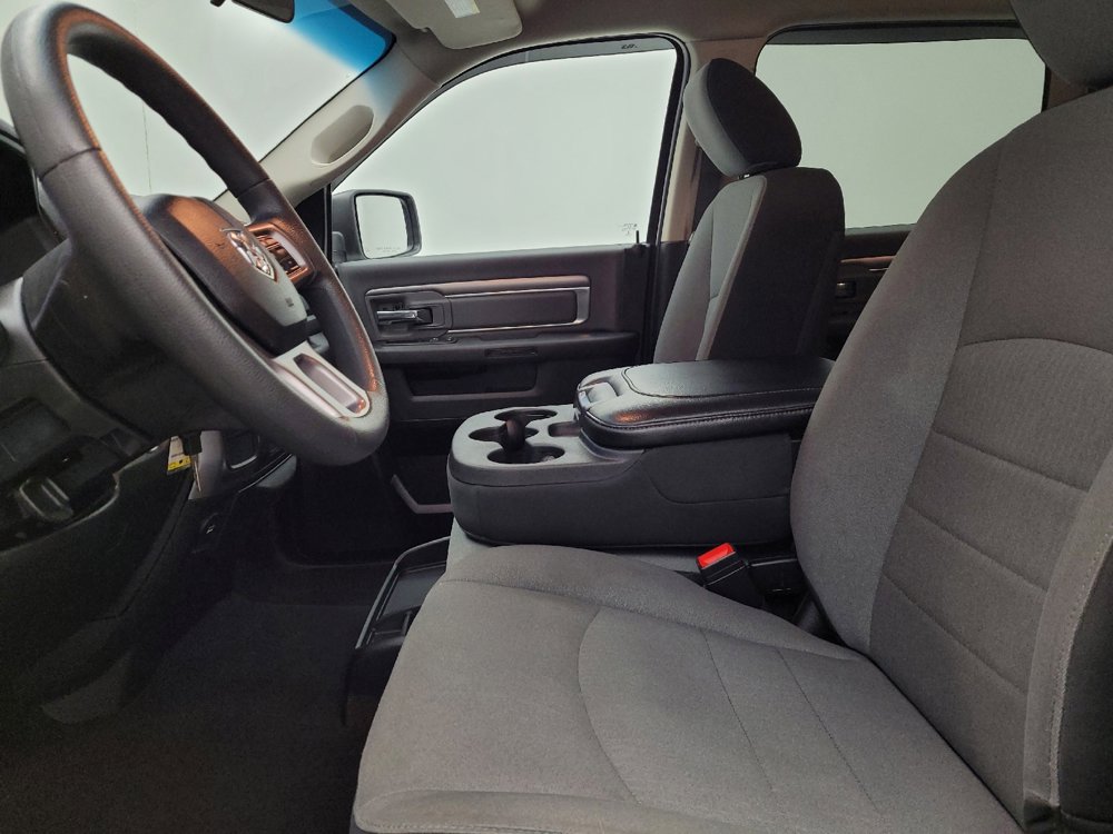 Used 2022 RAM 1500 Classic SLT image 17