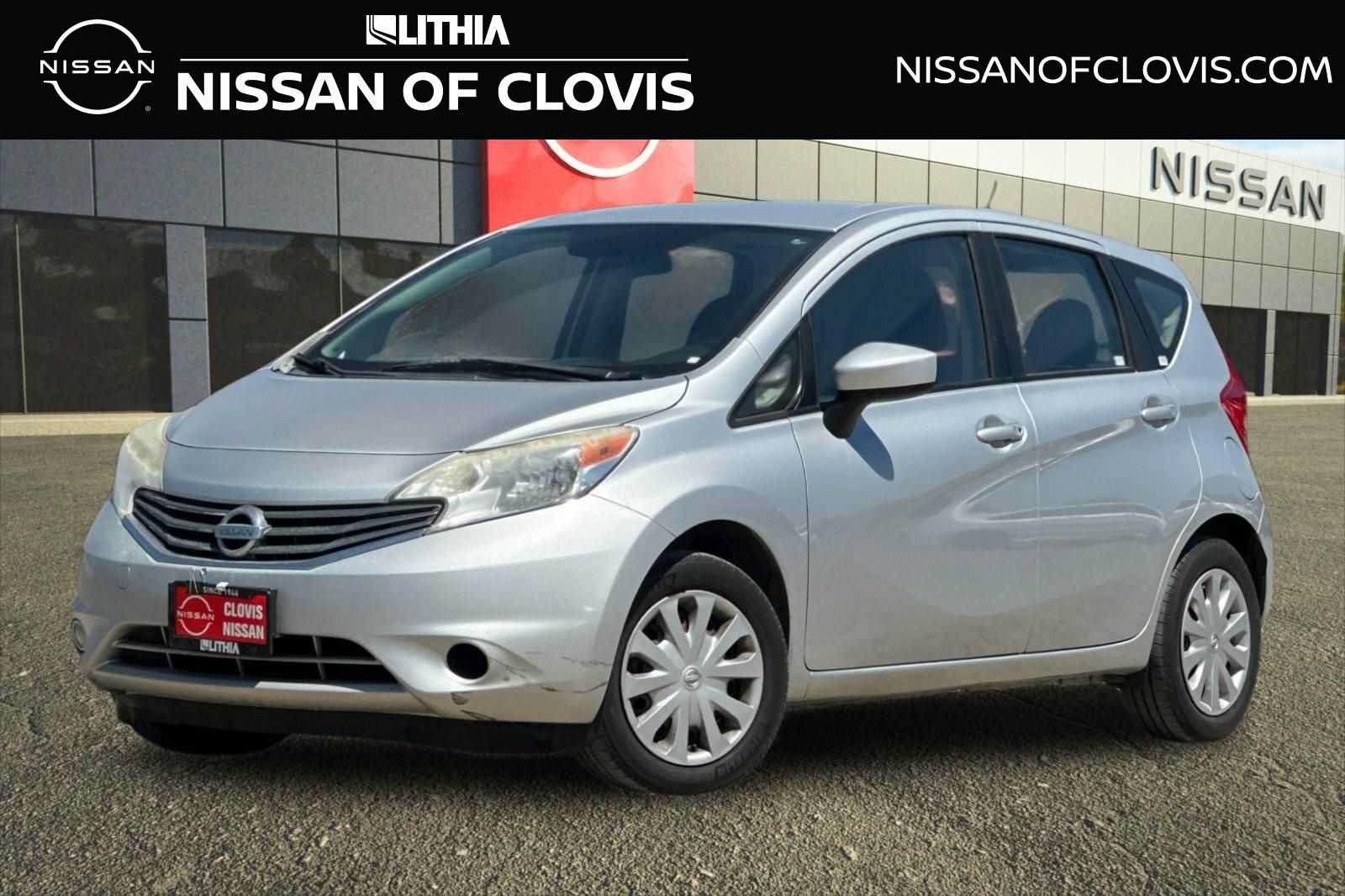 Used 2015 Nissan Versa Note SV FWD image 1