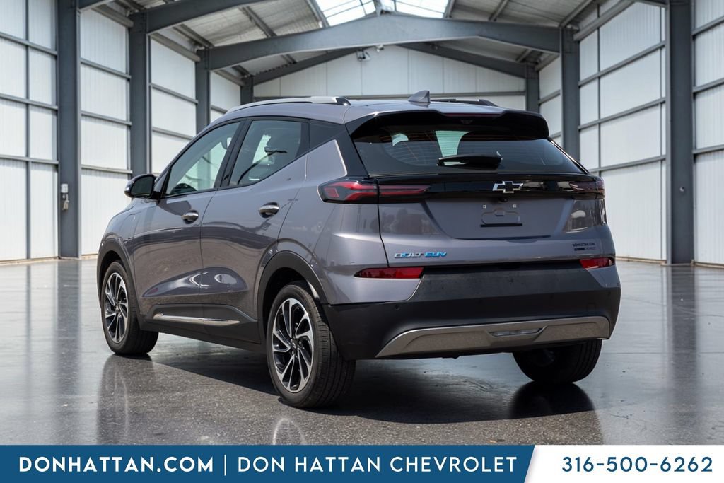 Used 2023 Chevrolet Bolt EUV Premier FWD image 22