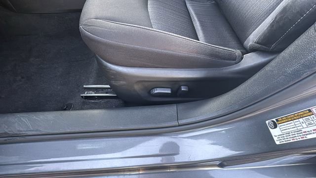 Used 2025 Nissan Altima 2.5 SV FWD image 29