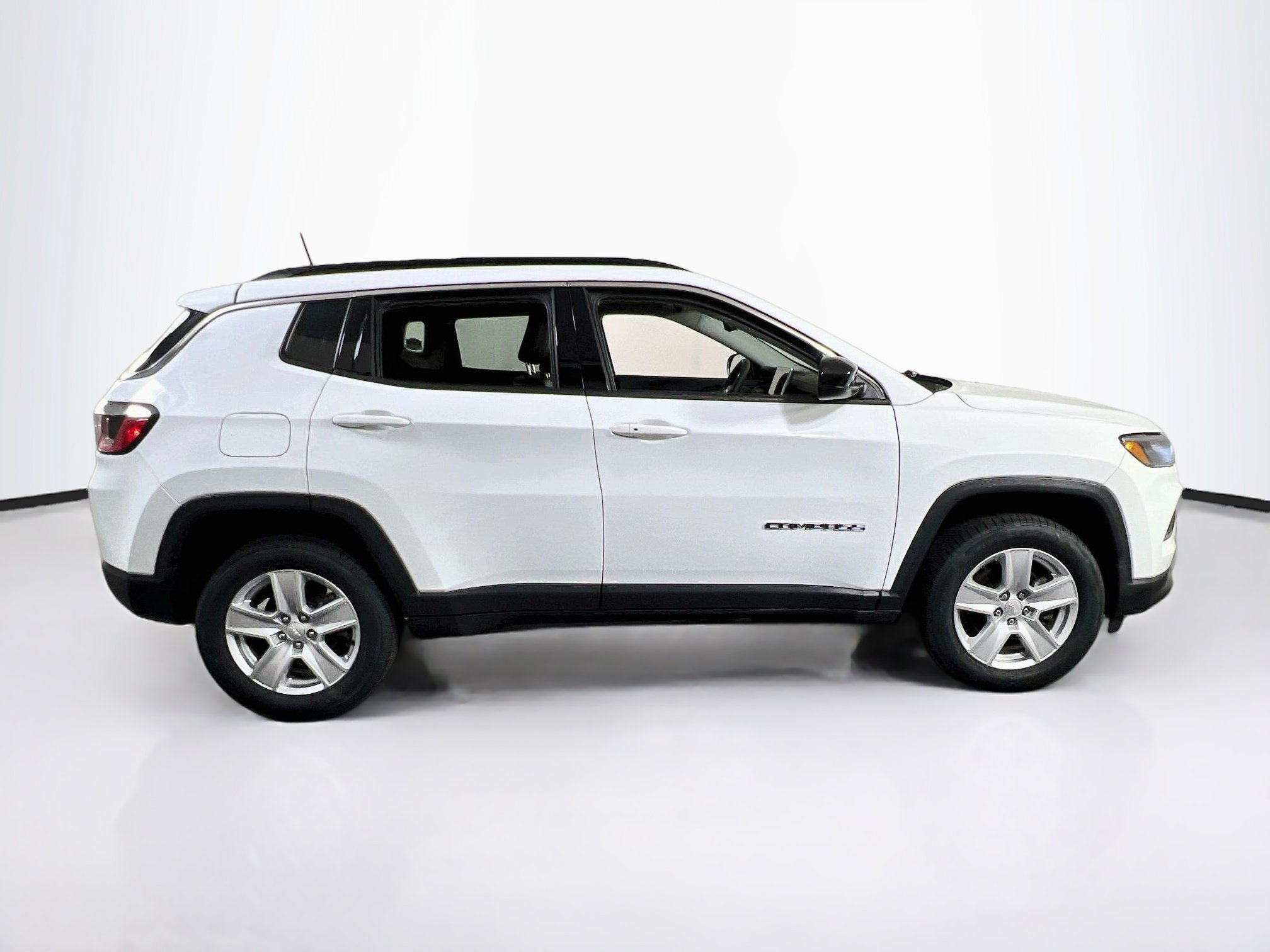Used 2022 Jeep Compass Latitude AWD/4WD image 4