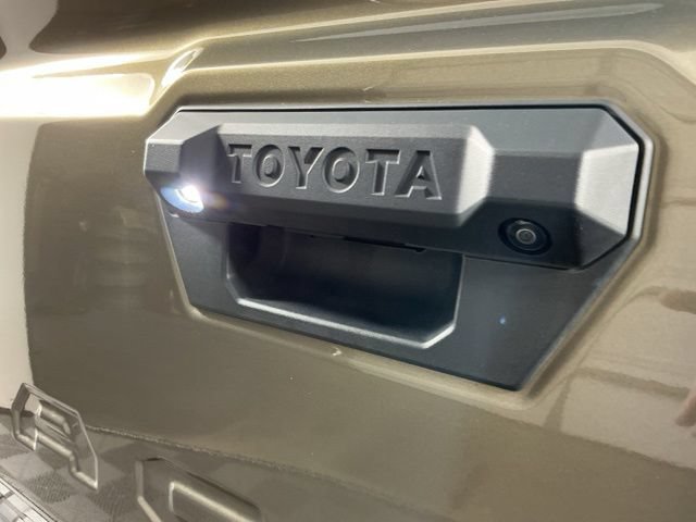 Used 2024 Toyota Tacoma TRD Off-Road w/ TRD Off Road Premium Package AWD/4WD image 8