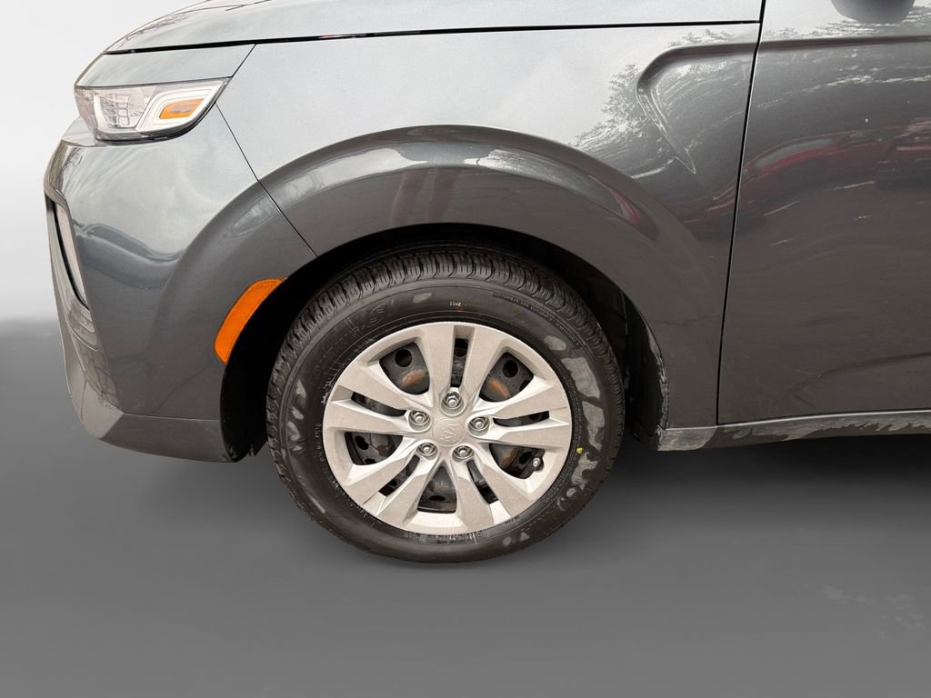 Used 2021 Kia Soul LX FWD image 14