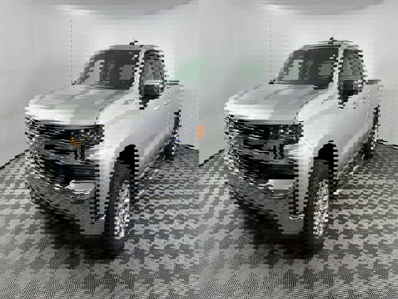 Used 2019 Chevrolet Silverado 1500 LT w/ All-Star Edition image 4