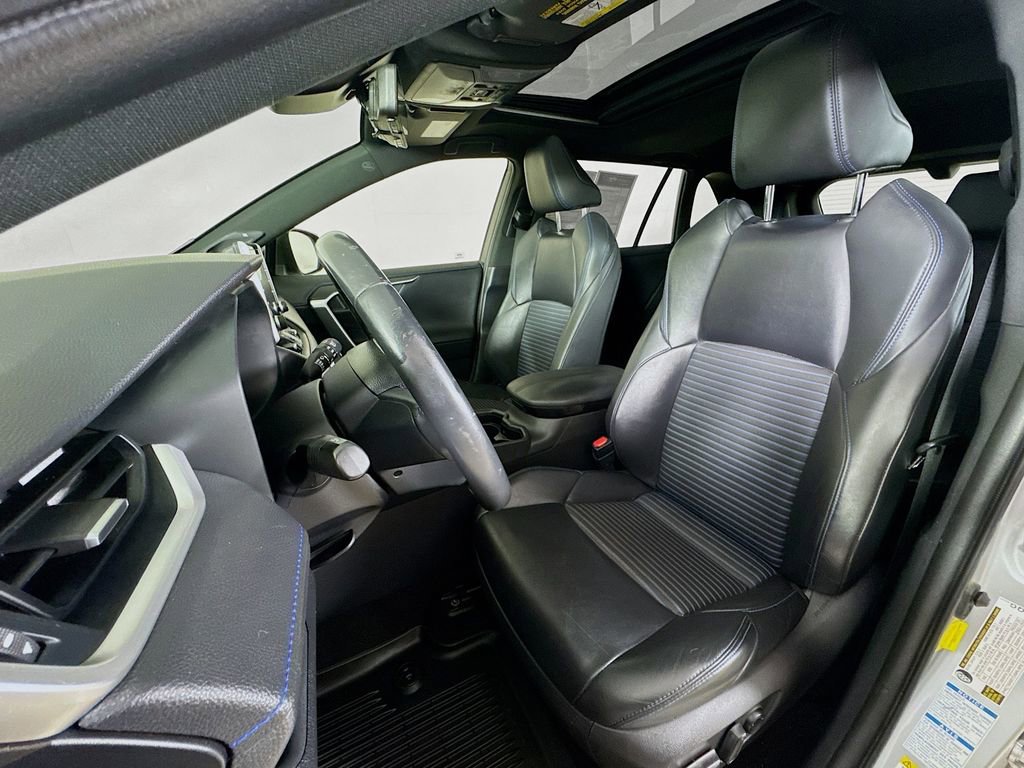 Used 2019 Toyota RAV4 XSE image 2