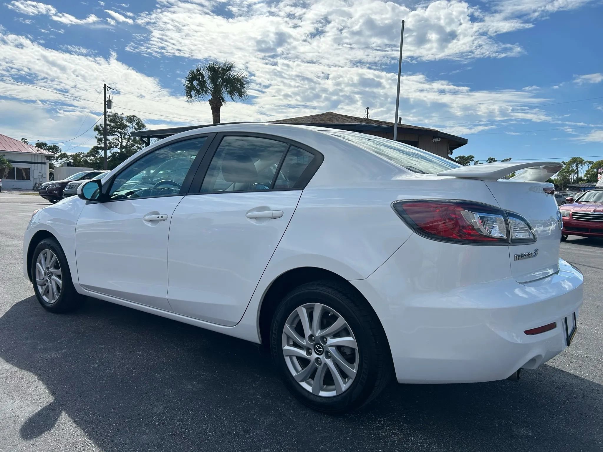 Used 2013 MAZDA MAZDA3 i Touring image 15