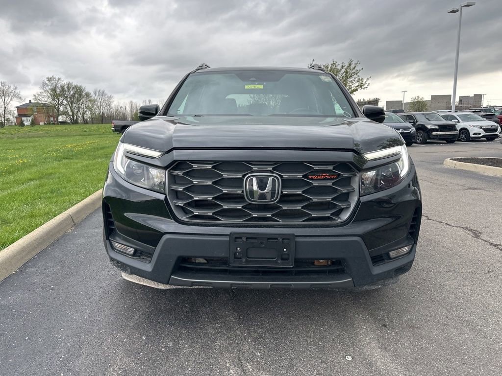 Used 2023 Honda Passport TrailSport image 2