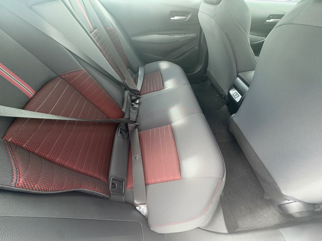 New 2027 Toyota Corolla SE FWD image 30