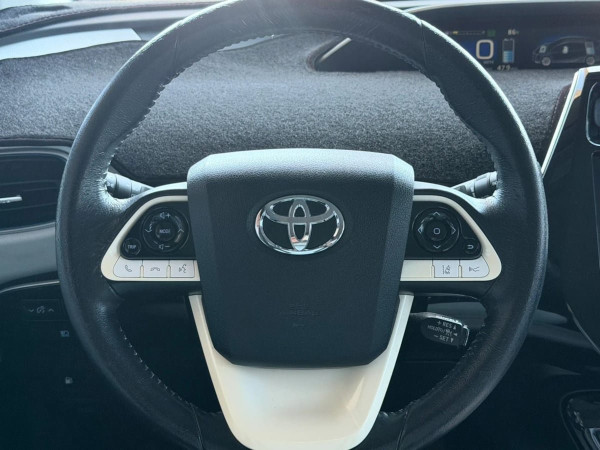 Used 2017 Toyota Prius Four Touring w/ Premium Convenience Package FWD image 54